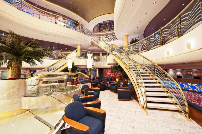 Vou de Dani Turismo Cruzeiro Recepção